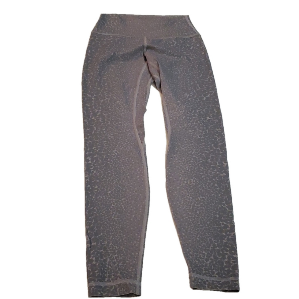 #716 Lululemon align leggings  size 4 b1196